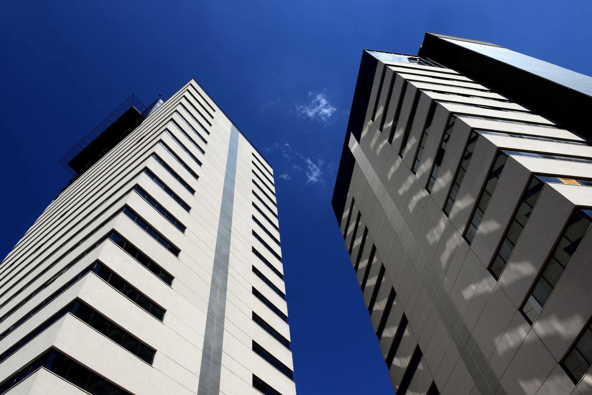 Trade Hotel Жуис-ди-Фора Экстерьер фото